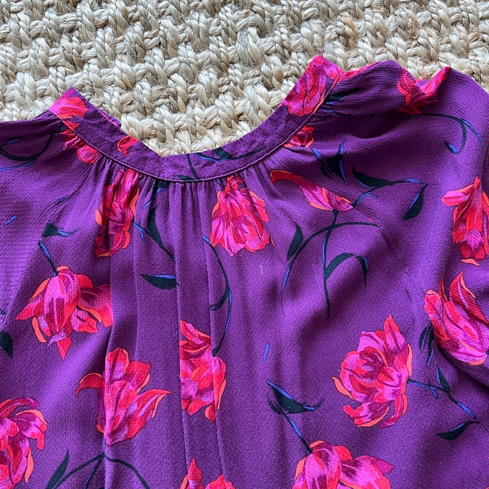 Maxi dress , purple with flowers, lond sleeves